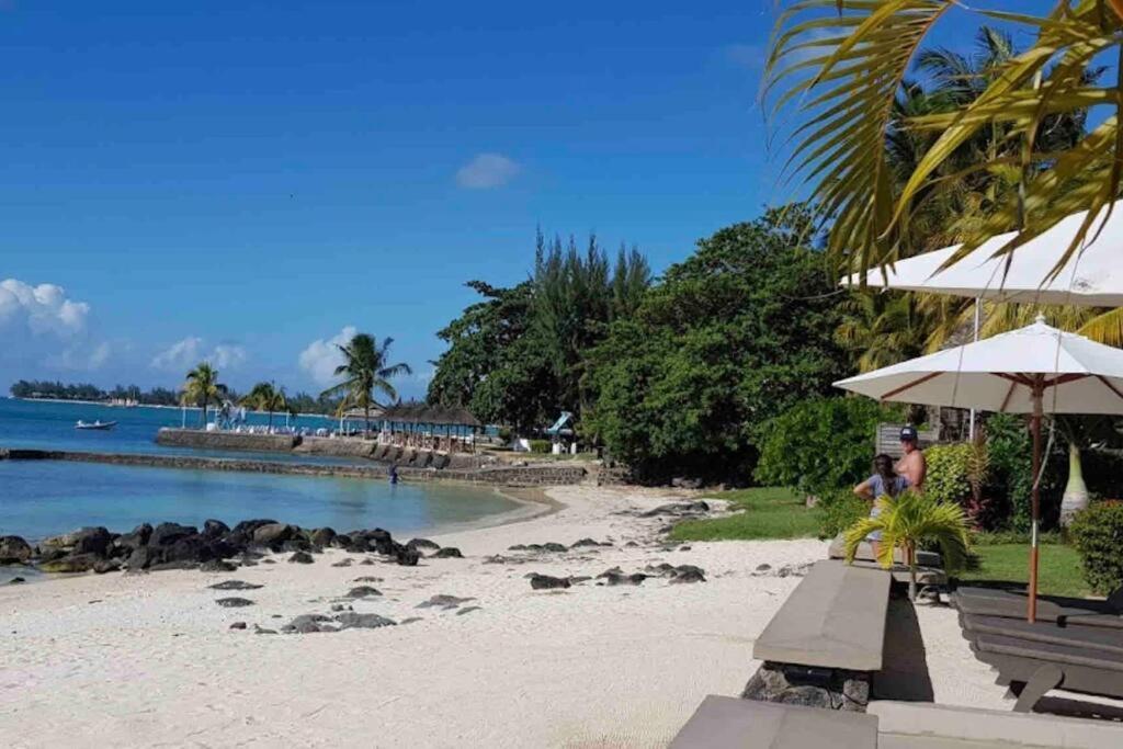 Beachfront Le Cerisier Trou Aux Biches, Mon Choisy Apartamento Mont-Choisy Exterior foto